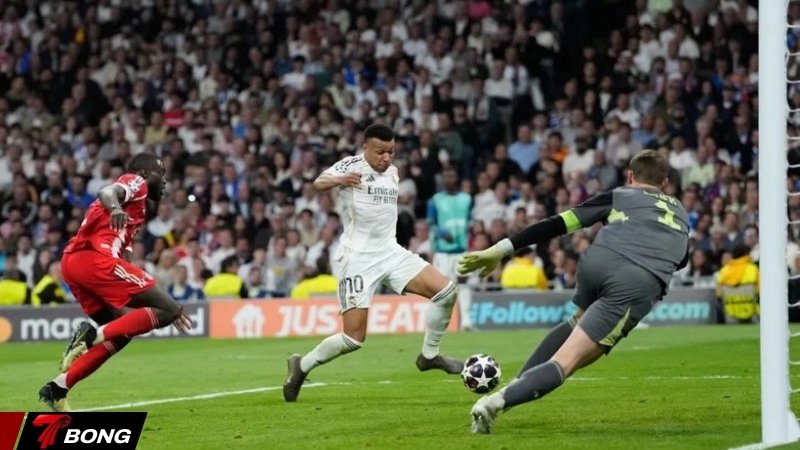 Manuel Neuer chơi xuất sắc khiến hàng công Real bất lực